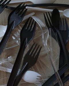 single-use plastic cutlery